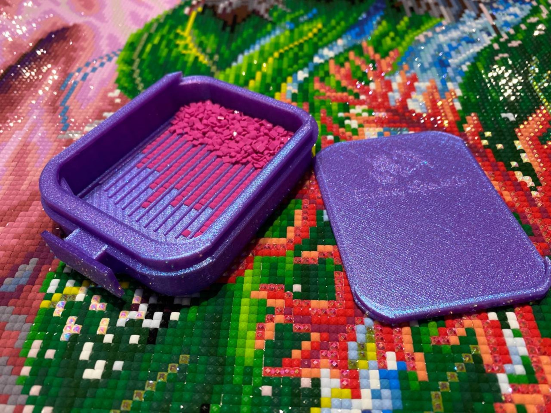 Colour-changing Diamond Painting Trays with Sliding Lid from pink to p –  Fantasy Sparkills